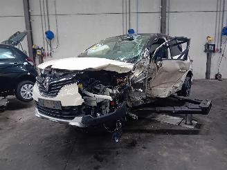 demontáž osobní automobily Renault Captur Captur (2R) SUV 0.9 Energy TCE 12V (H4B-408(H4B-B4)) [66kW]  (06-2013/=
=2E..) 2018