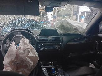 BMW 1-serie 1 serie (F20) Hatchback 5-drs 114i 1.6 16V (N13-B16A) [75kW]  (07-2012=
/02-2015) picture 5