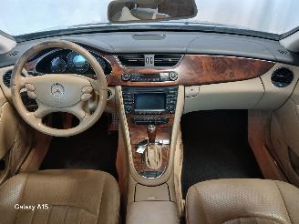 Mercedes CLS CLS (C219) Sedan 350 CGI 3.5 V6 24V (M272.985) [215kW]  (04-2006/12-20=
10) picture 14