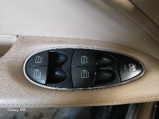 Mercedes CLS CLS (C219) Sedan 350 CGI 3.5 V6 24V (M272.985) [215kW]  (04-2006/12-20=
10) picture 16