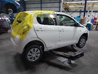 Peugeot 108 108 Hatchback 1.0 12V (1KRFE(CFB)) [51kW]  (05-2014/...) picture 3