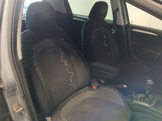 Fiat Punto Punto III (199) Hatchback 0.9 TwinAir (312.A.2000) [63kW]  (03-2012/..=
=2E) picture 6