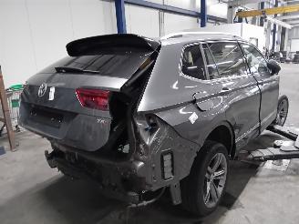 Volkswagen Tiguan Tiguan Allspace (BW2) SUV 1.5 TSI 16V Evo BlueMotion Technology (DADA)=
 [110kW]  (09-2018/...) picture 3