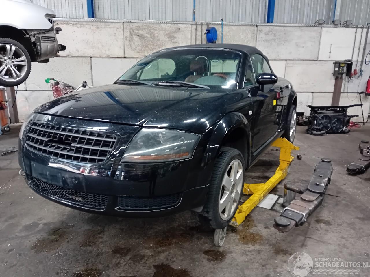 Audi TT TT Roadster (8N9) Cabrio 1.8 20V Turbo (AUQ) [132kW]  (10-1999/02-2007=
)