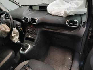 Citroën C3 C3 Picasso (SH) MPV 1.6 16V VTI 120 (EP6(5FW)) [88kW]  (02-2009/10-201=
7) picture 8