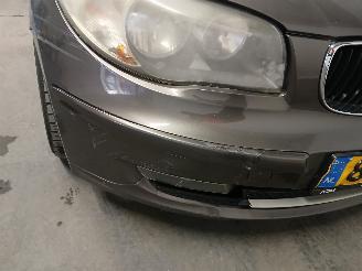 BMW 1-serie 1 serie (E81) Hatchback 3-drs 116i 1.6 16V (N43-B16A) [90kW]  (03-2007=
/12-2011) picture 21