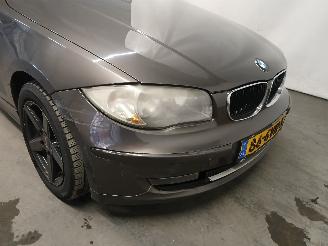 BMW 1-serie 1 serie (E81) Hatchback 3-drs 116i 1.6 16V (N43-B16A) [90kW]  (03-2007=
/12-2011) picture 23