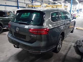 Volkswagen Passat Passat Variant (3G5) Combi 1.6 TDI 16V (DCXA) [88kW]  (08-2014/11-2020=
) picture 3