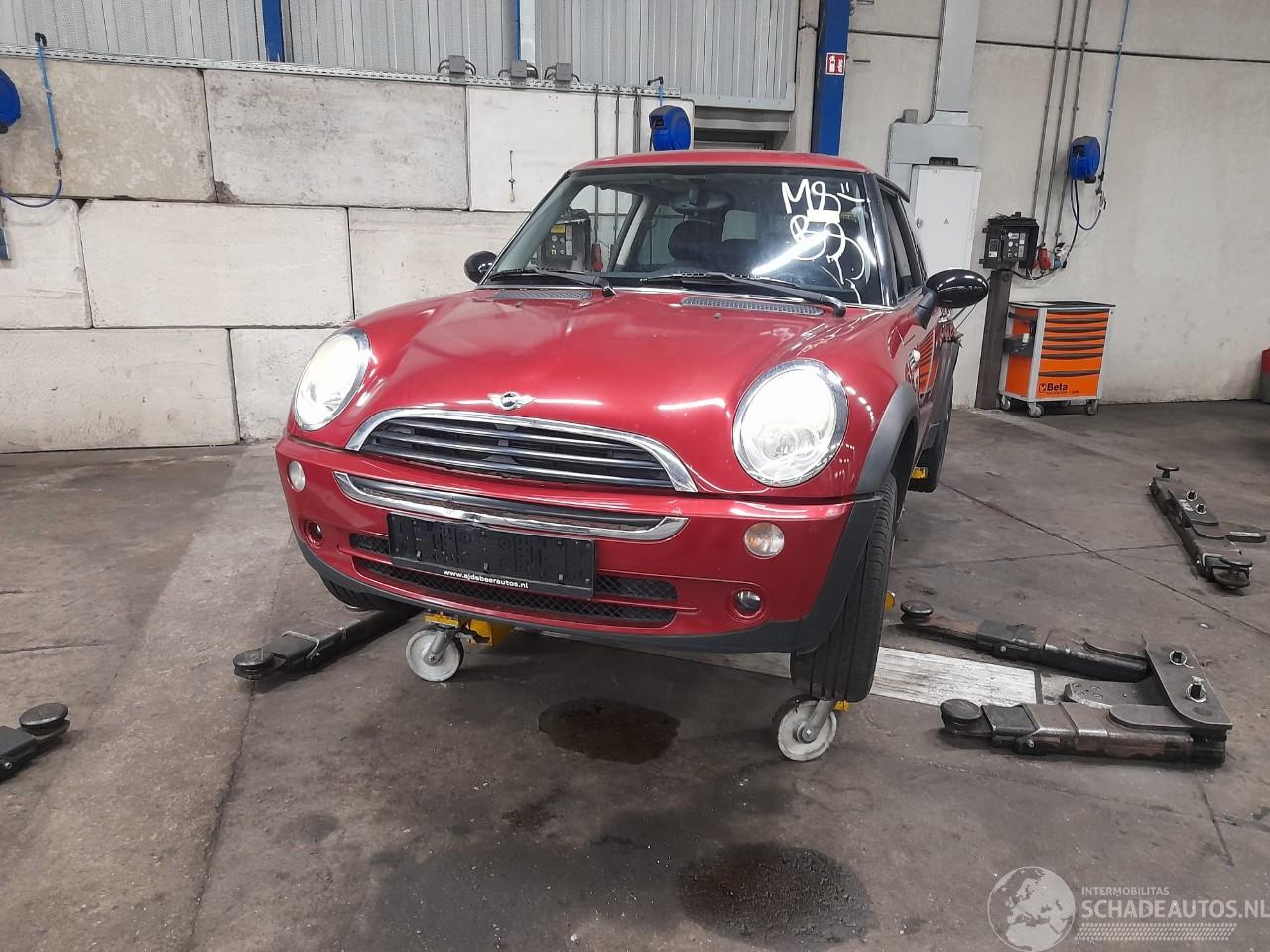 Mini Mini Mini One/Cooper (R50) Hatchback 1.6 16V One (W10-B16A) [66kW]  (06-200=
1/03-2007)