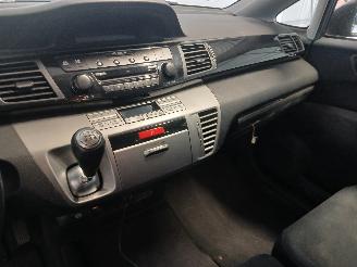 Honda Fr-v FR-V (BE) MPV 1.7 16V (D17A2) [92kW]  (02-2005/12-2006) picture 17