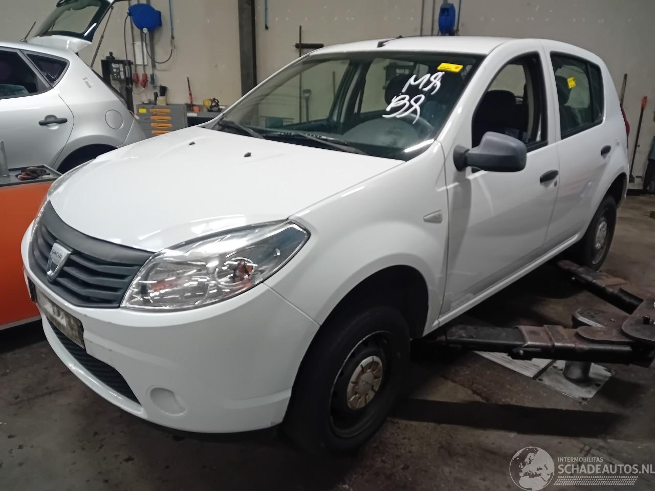 Dacia Sandero Sandero I (BS) Hatchback 1.2 16V (D4F-732(D4F-F7)) [55kW]  (11-2008/12=
-2012)