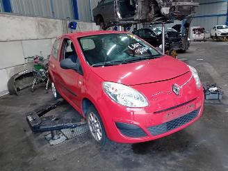 Renault Twingo Twingo II (CN) Hatchback 3-drs 1.2 (D7F-800(Euro 4)) [43kW]  (03-2007/=
09-2014) picture 2