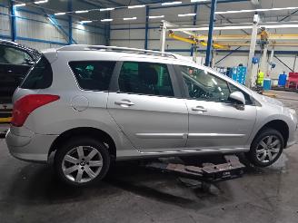 Peugeot 308 308 SW (4E/H) Combi 5-drs 1.6 HDiF 16V (DV6C(9HD)) [84kW]  (03-2013/10=
-2014) picture 3