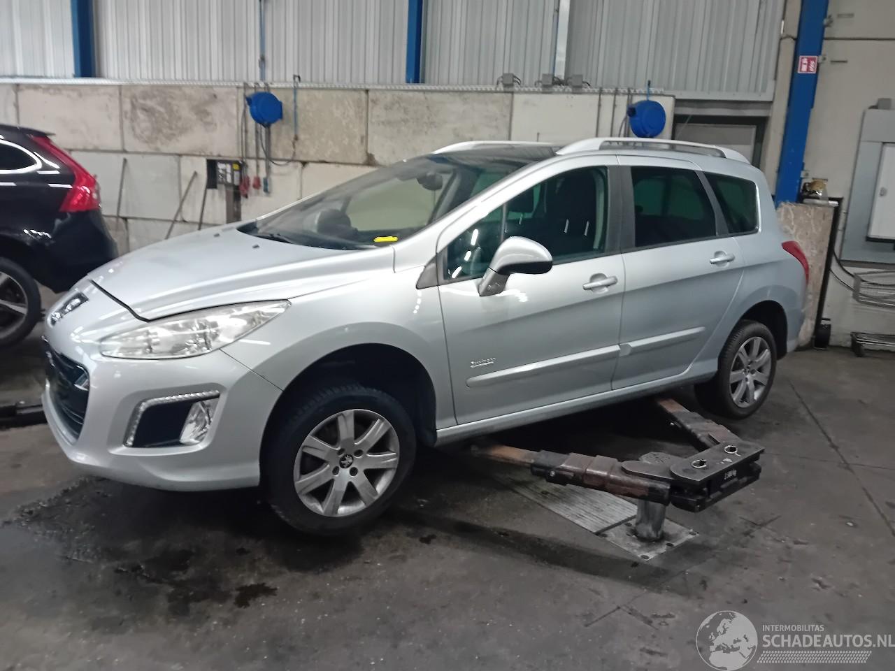 Peugeot 308 308 SW (4E/H) Combi 5-drs 1.6 HDiF 16V (DV6C(9HD)) [84kW]  (03-2013/10=
-2014)