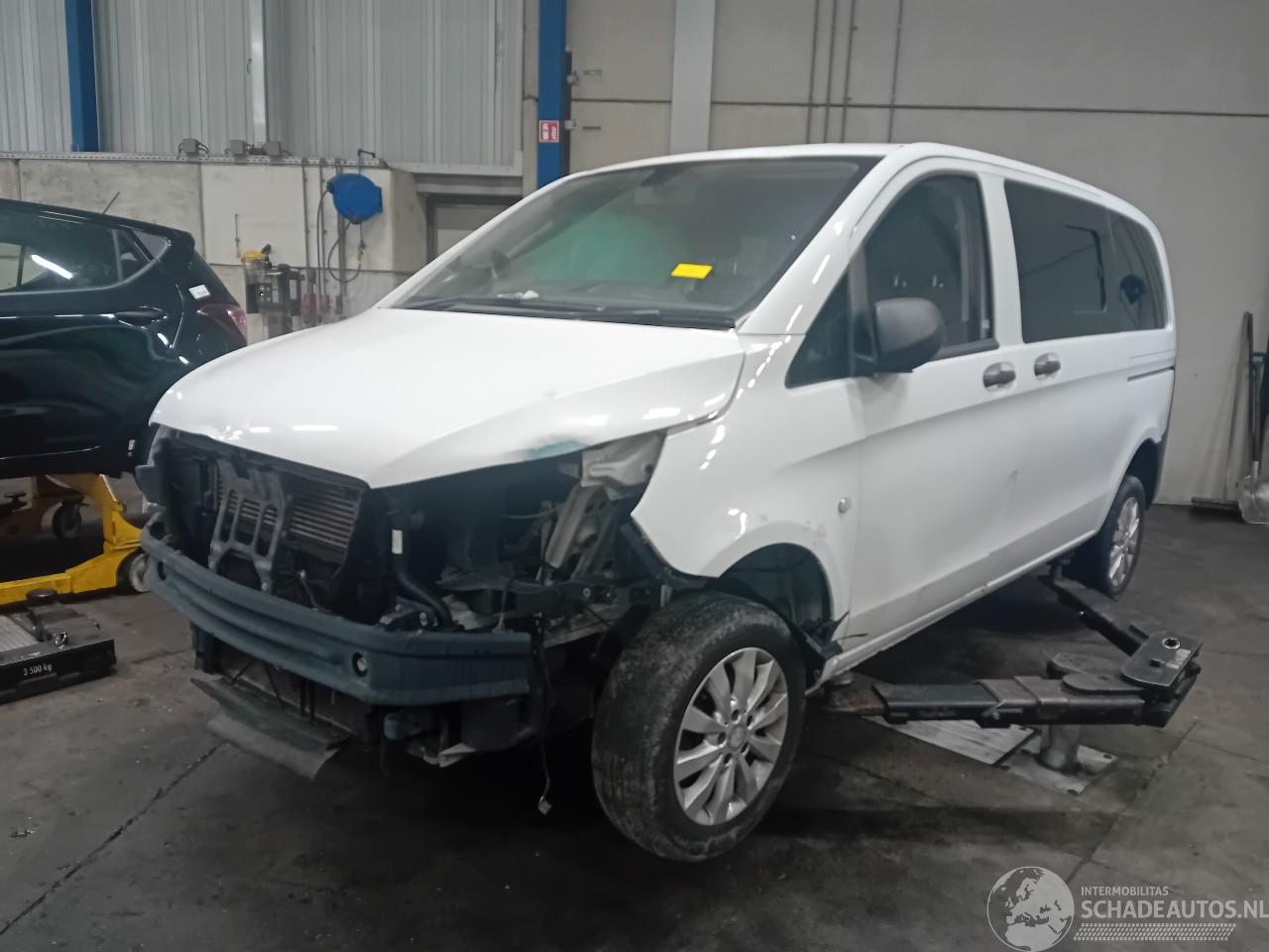 Mercedes Vito Vito Tourer (447.7) Bus 1.6 111 CDI 16V (OM622.951) [84kW]  (10-2014/.=
=2E.)