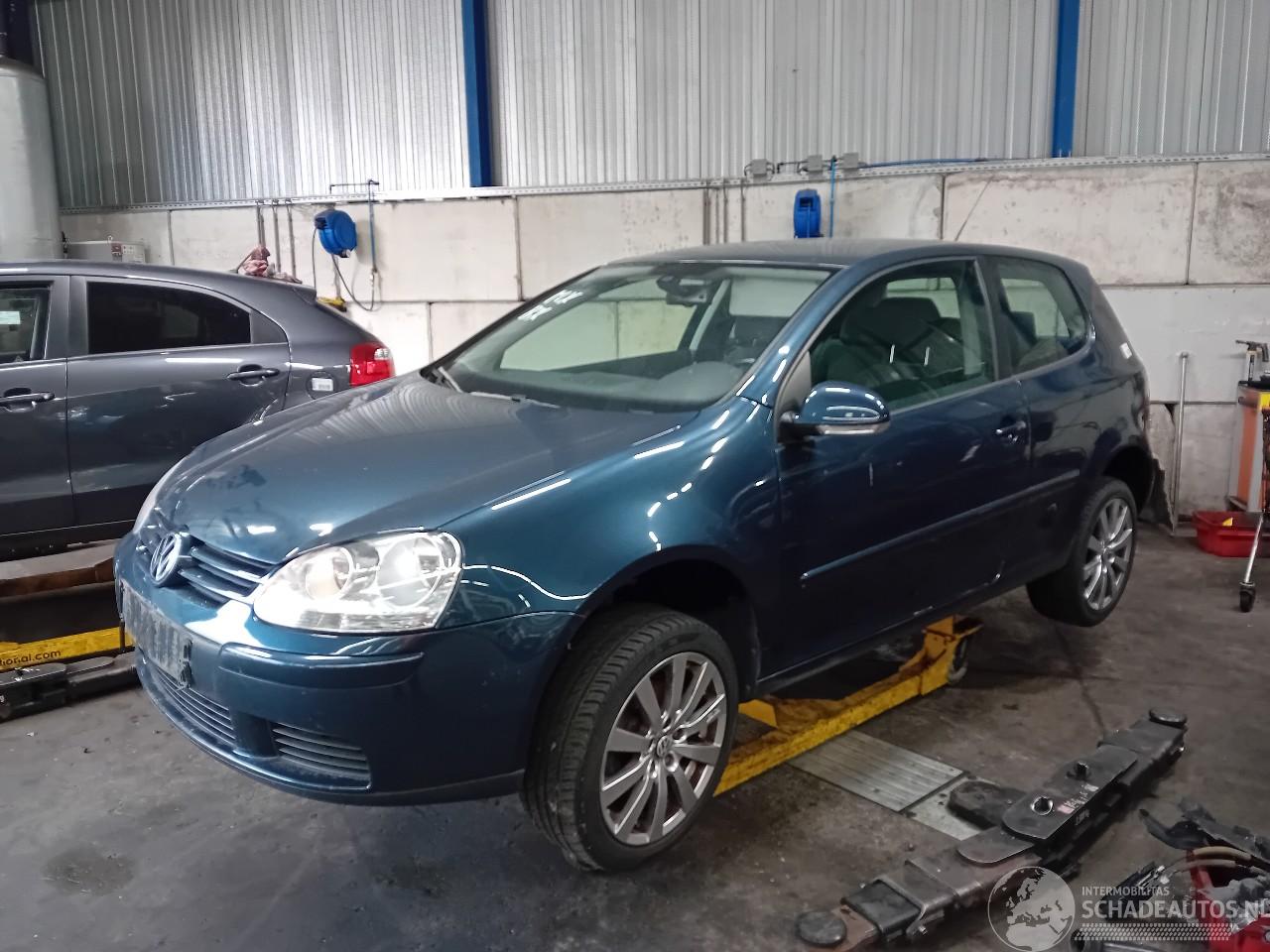 Volkswagen Golf Golf V (1K1) Hatchback 1.6 FSI 16V (BLF(Euro 4)) [85kW]  (10-2003/07-2=
008)