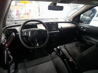 Citroën C4 C4 Cactus (0B/0P) Hatchback 5-drs 1.6 Blue Hdi 100 (DV6FD(BHY)) [73kW]=
  (09-2014/06-2018) picture 5