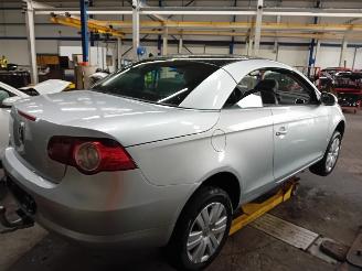 Volkswagen Eos Eos (1F7/F8) Cabrio 1.6 FSI 16V (BLF(Euro 4)) [85kW]  (06-2006/05-2008=
) picture 3