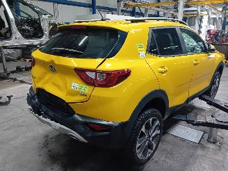 Kia Stonic Stonic (YB) SUV 1.0i T-GDi 12V (G3LC) [88kW]  (07-2017/...) picture 3