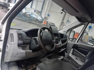 Peugeot Boxer Boxer (U9) Van 2.2 HDi 120 Euro 4 (22DT(4HU)) [88kW]  (04-2006/12-2016=
) picture 5