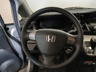 Honda Fr-v FR-V (BE) MPV 1.7 16V (D17A2) [92kW]  (02-2005/12-2006) picture 19