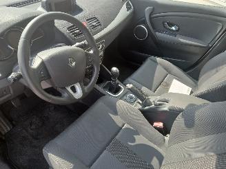 Renault Mégane Megane III Berline (BZ) Hatchback 5-drs 1.4 16V TCe 130 (H4J-700(H4J-A=
7)) [96kW]  (04-2009/02-2016) picture 12