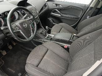 Opel Zafira Zafira Tourer (P12) MPV 1.4 Turbo 16V ecoFLEX (A14NET(Euro 5)) [88kW] =
 (10-2011/06-2014) picture 13