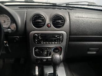 Jeep Cherokee Cherokee/Liberty (KJ) Terreinwagen 3.7 V6 24V (EKG) [155kW]  (09-2001/=
01-2008) picture 19