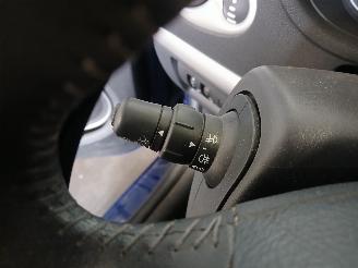 Renault Clio Clio III Estate/Grandtour (KR) Combi 1.2 16V TCE 100 (D4F-784(D4F-H7))=
 [74kW]  (11-2007/12-2012) picture 15