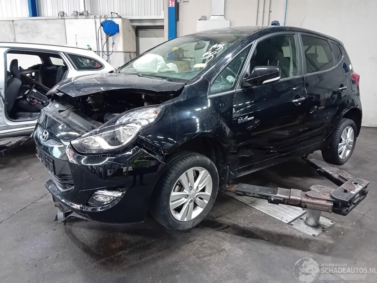 Hyundai Ix20 iX20 (JC) SUV 1.4i 16V (G4FA) [66kW]  (11-2010/07-2019)