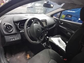 Renault Clio Clio IV (5R) Hatchback 5-drs 1.5 Energy dCi 90 FAP (K9K-608(K9K-B6)) [=
66kW]  (11-2012/08-2021) picture 5