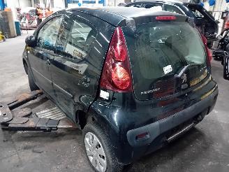 Peugeot 107 107 Hatchback 1.0 12V (384F(1KR)) [50kW]  (06-2005/05-2014) picture 4