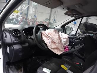 Opel Vivaro Vivaro Van 1.6 CDTi BiTurbo 125 (R9M-452(R9M-D4)) [92kW]  (03-2016/12-=
2019) picture 5