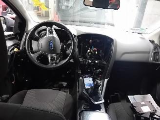 Ford Focus Focus 3 Wagon Combi 1.0 Ti-VCT EcoBoost 12V 125 (M1DA(Euro 5)) [92kW] =
 (02-2012/05-2018) picture 5