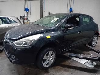 Vrakbiler auto Renault Clio Clio IV (5R) Hatchback 5-drs 0.9 Energy TCE 90 12V (H4B-400(H4B-A4)) [=
66kW]  (11-2012/08-2021) 2012/0