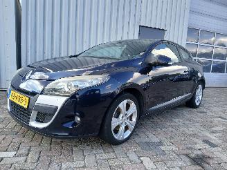 Renault Mégane Megane III Coupe (DZ) Hatchback 3-drs 1.4 16V TCe 130 (H4J-700(H4J-A7)=
) [96kW]  (04-2009/02-2016) picture 3