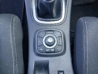 Renault Mégane Megane III Coupe (DZ) Hatchback 3-drs 1.4 16V TCe 130 (H4J-700(H4J-A7)=
) [96kW]  (04-2009/02-2016) picture 18