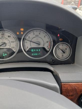 Chrysler Town & Country Voyager/Grand Voyager (RT) MPV 3.8 V6 Grand Voyager (EGH) [142kW]  (10=
-2007/...) picture 2