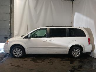 Chrysler Town & Country Voyager/Grand Voyager (RT) MPV 3.8 V6 Grand Voyager (EGH) [142kW]  (10=
-2007/...) picture 4