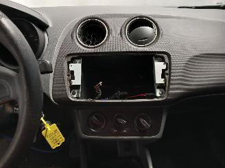 Seat Ibiza Ibiza IV (6J5) Hatchback 5-drs 1.2 12V (CGPB) [44kW]  (07-2009/05-2015=
) picture 15