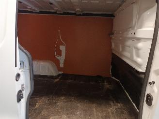 Renault Trafic Trafic (1FL/2FL/3FL/4FL) Van 1.6 dCi 125 Twin Turbo (R9M-452(R9M-D4)) =
[92kW]  (07-2015/...) picture 11