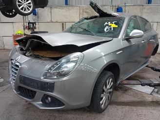 Vrakbiler auto Alfa Romeo Giulietta Giulietta (940) Hatchback 1.4 TB 16V MultiAir (940.A.2000) [125kW]  (0=
4-2010/10-2018) 2013/6