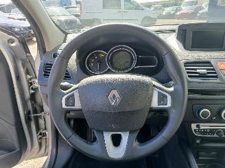 Renault Mégane Megane III Berline (BZ) 5-deurs 1.5 dCi 110 (K9K-636) [81kW]  (04-2011=
/...) picture 16