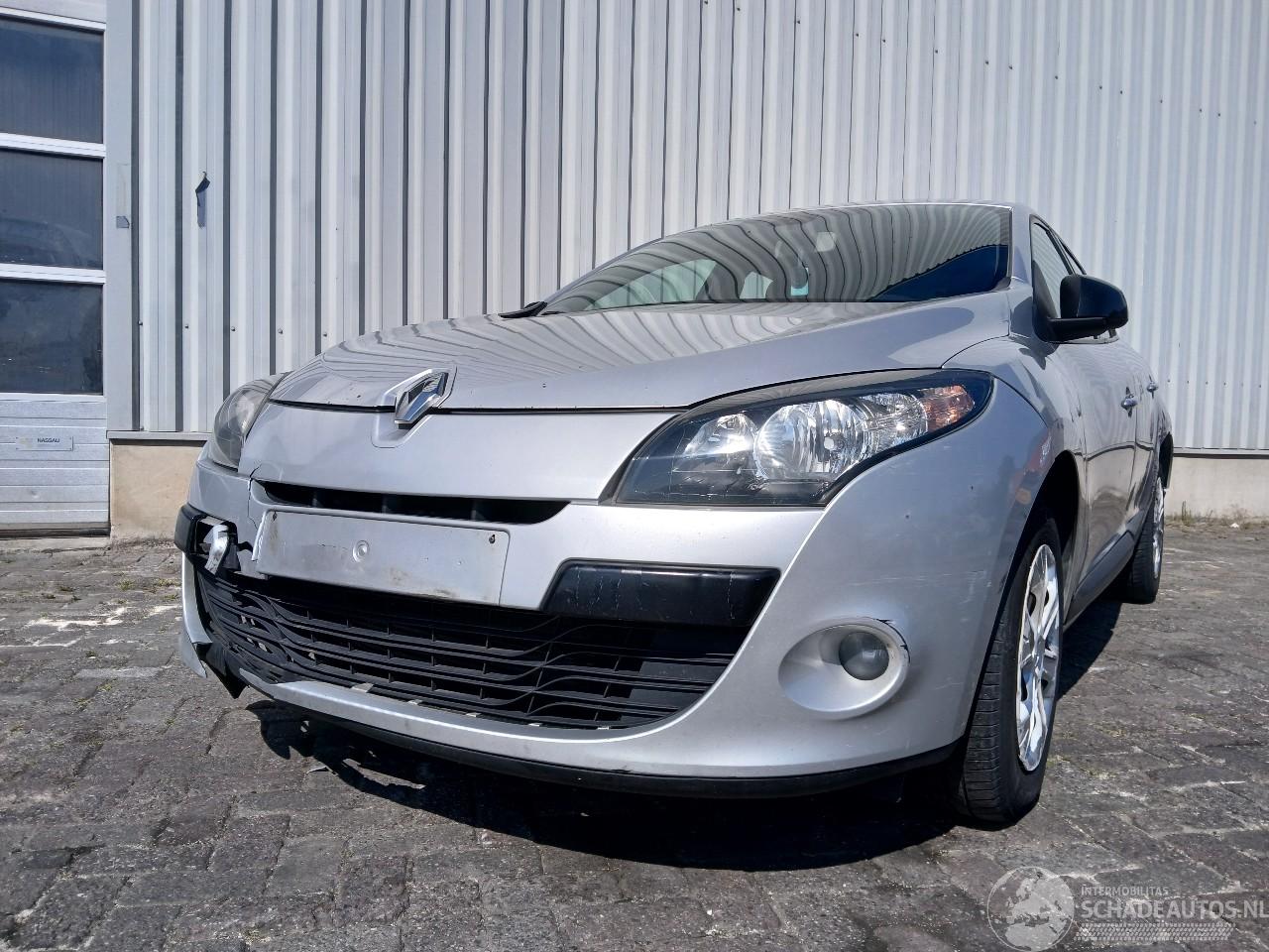 Renault Mégane Megane III Berline (BZ) 5-deurs 1.5 dCi 110 (K9K-636) [81kW]  (04-2011=
/...)