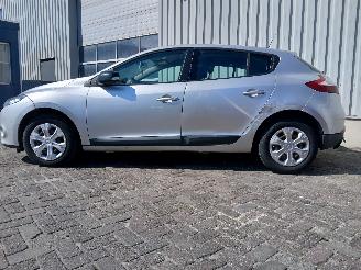 Renault Mégane Megane III Berline (BZ) 5-deurs 1.5 dCi 110 (K9K-636) [81kW]  (04-2011=
/...) picture 3