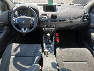 Renault Mégane Megane III Berline (BZ) 5-deurs 1.5 dCi 110 (K9K-636) [81kW]  (04-2011=
/...) picture 8