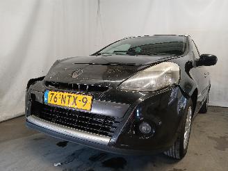 skadebil auto Renault Clio Clio III Estate/Grandtour (KR) Combi 1.2 16V TCE 100 (D4F-784(D4F-H7))=
 [74kW]  (11-2007/12-2012) 2010/11