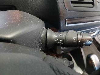 Renault Mégane Megane III Grandtour (KZ) Combi 5-drs 2.0 16V CVT (M4R-F713) [103kW]  =
(05-2009/02-2016) picture 15