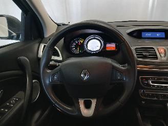 Renault Mégane Megane III Grandtour (KZ) Combi 5-drs 2.0 16V CVT (M4R-F713) [103kW]  =
(05-2009/02-2016) picture 19