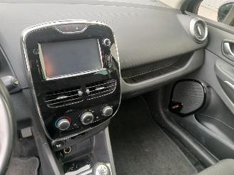 Renault Clio Clio IV (5R) Hatchback 5-drs 1.5 Energy dCi 90 FAP (K9K-628(K9K-E6)) [=
66kW]  (11-2012/08-2021) picture 17